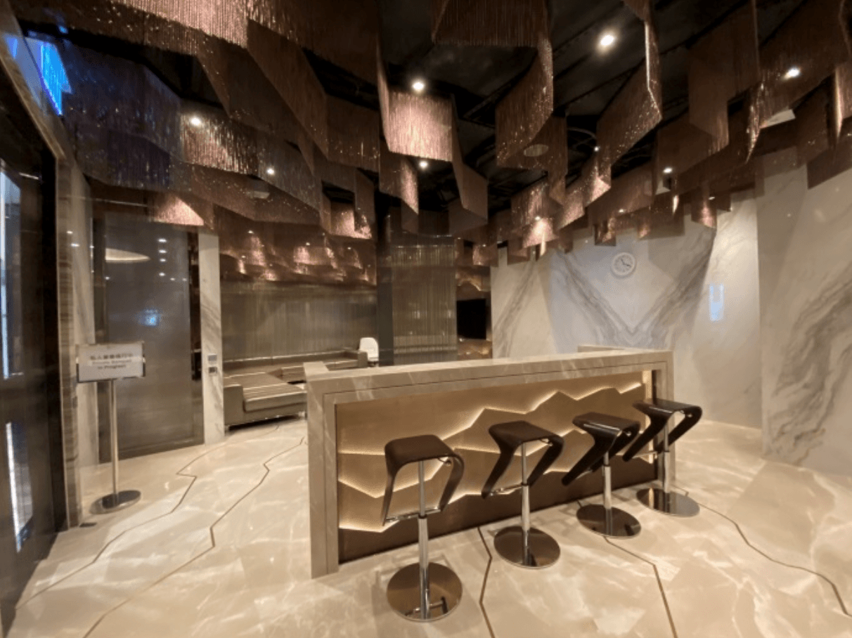 荃灣海之戀會所及電梯大堂